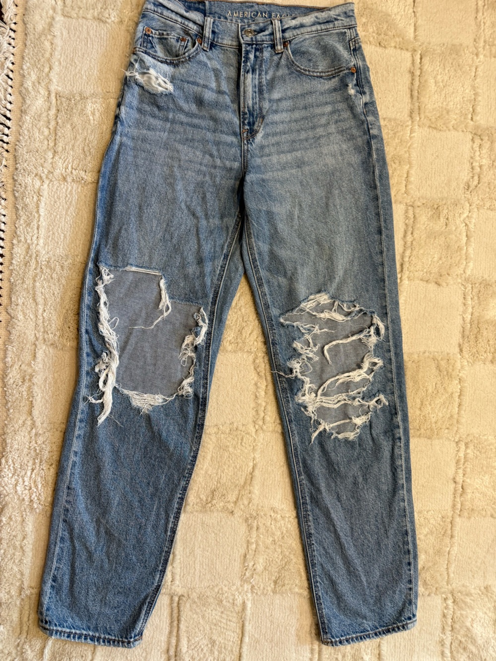 American Eagle Outfitters Light Blue Ripped distressed high rise jeans size 2